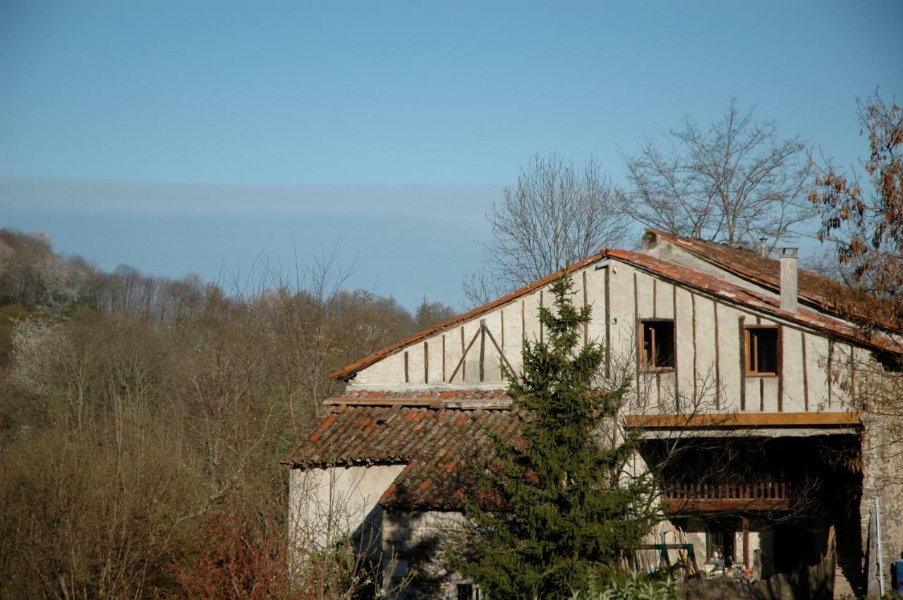 Gite Fermier De Saint-Lizier Exterior foto